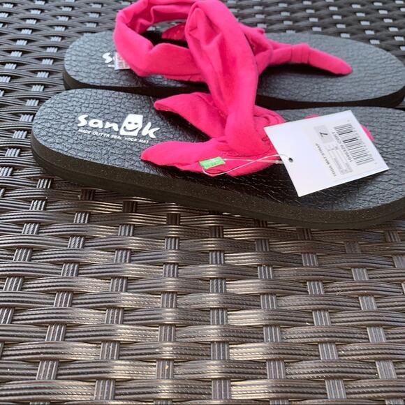 NEW Sanuk Women's 7 Yoga Mat Strap Sandals - Picture 4 of 9